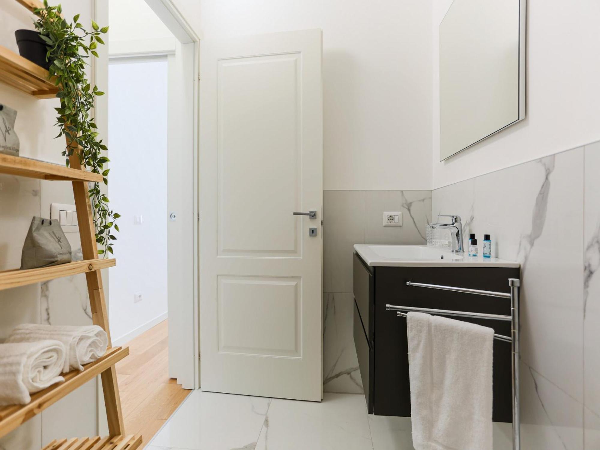 The Best Rent - Modern One Bedroom Apartment In San Babila Milán Exterior foto
